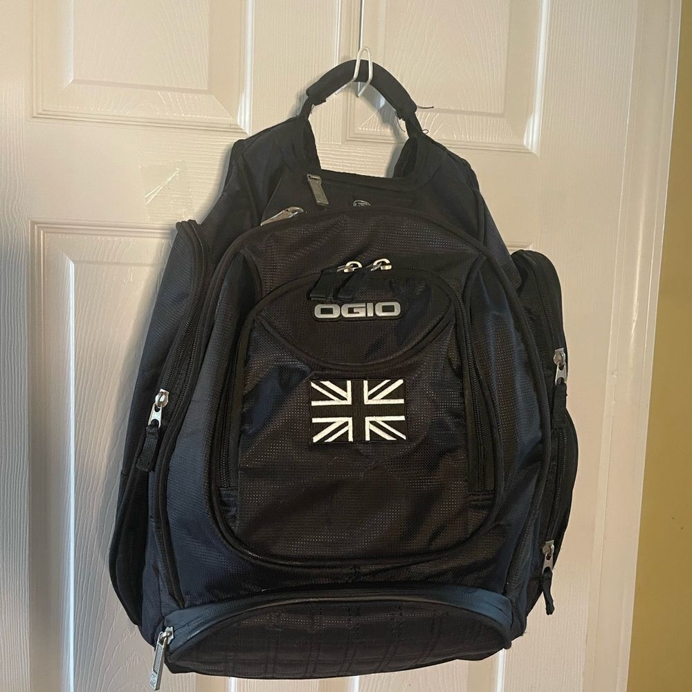 Ogio Street Metro Tech Specs Laptop black BackpackTechnical Computer Jack emblem